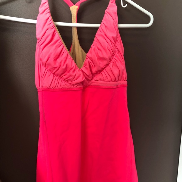 Lululemon Pure Balance Size 8 tank top - Picture 2 of 6